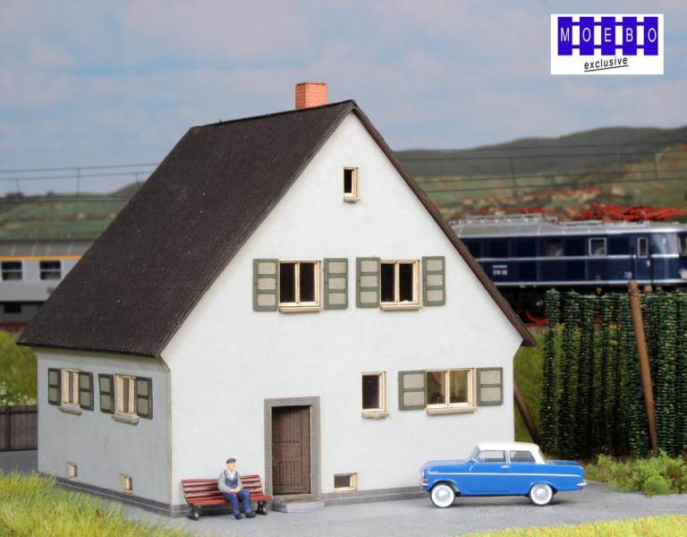 HO- 000095 Bahnwärter-/Wohnhaus -hellgrau- (2021 mit LOC -Funktion)