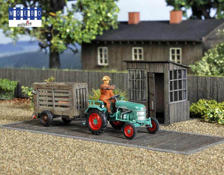 TT- 900321 Wiegehaus und Waage mit Bohlenbelag "Carl Leun" -dunkles Holz-