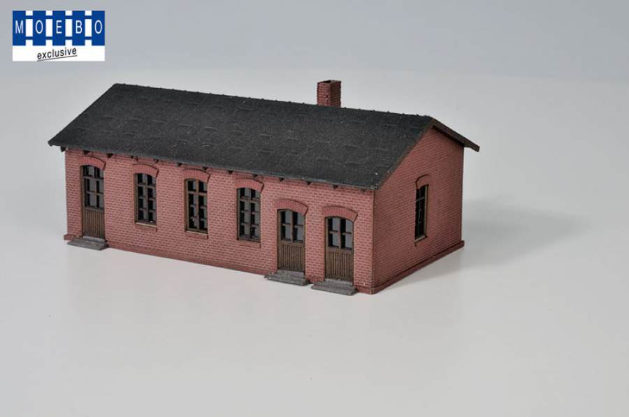TT- 9101 preußisches Nebenbahngebäude "Baruth" dunkler Ziegel