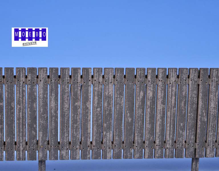 0- 141421 fine scale Zaun - BEIDSEITIG GRAVIERT grau- Effekt abblätternde Farbe
